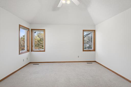 2970 Western Avenue N, Saint Paul, MN 55113
