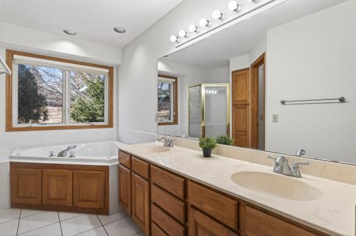 2970 Western Avenue N, Saint Paul, MN 55113