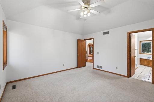 2970 Western Avenue N, Saint Paul, MN 55113