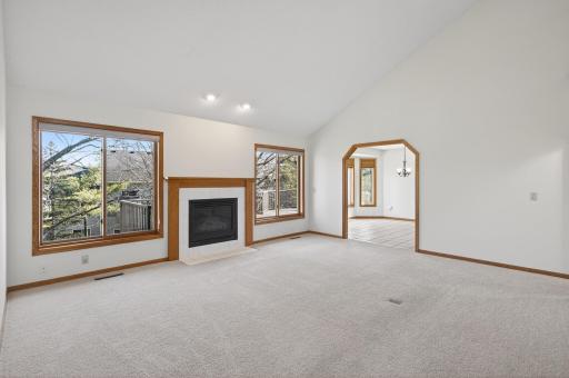 2970 Western Avenue N, Saint Paul, MN 55113