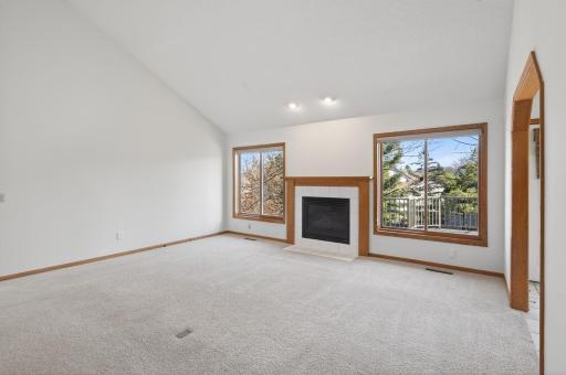 2970 Western Avenue N, Saint Paul, MN 55113