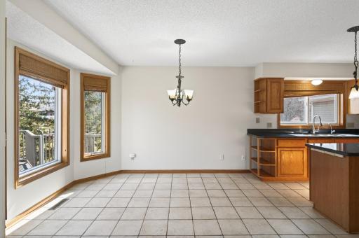 2970 Western Avenue N, Saint Paul, MN 55113