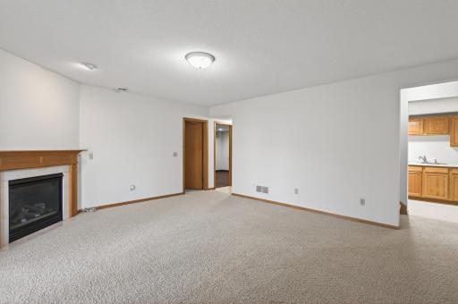 2970 Western Avenue N, Saint Paul, MN 55113