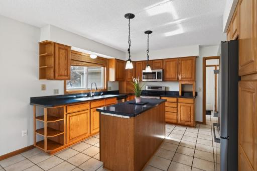 2970 Western Avenue N, Saint Paul, MN 55113