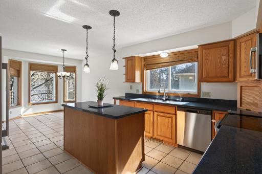 2970 Western Avenue N, Saint Paul, MN 55113