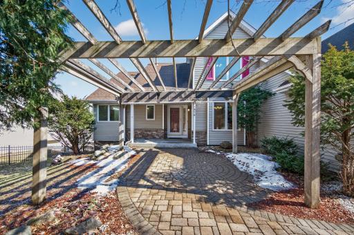 2970 Western Avenue N, Saint Paul, MN 55113