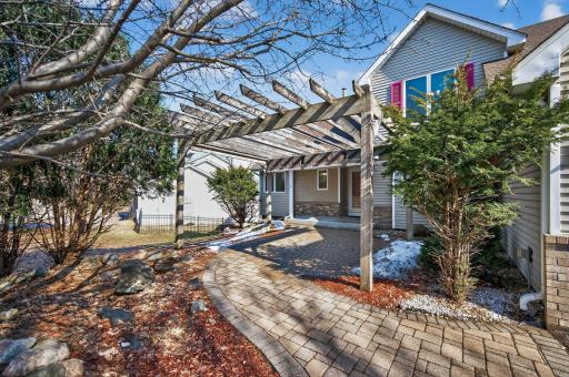 2970 Western Avenue N, Saint Paul, MN 55113