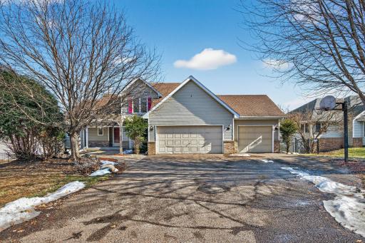 2970 Western Avenue N, Saint Paul, MN 55113