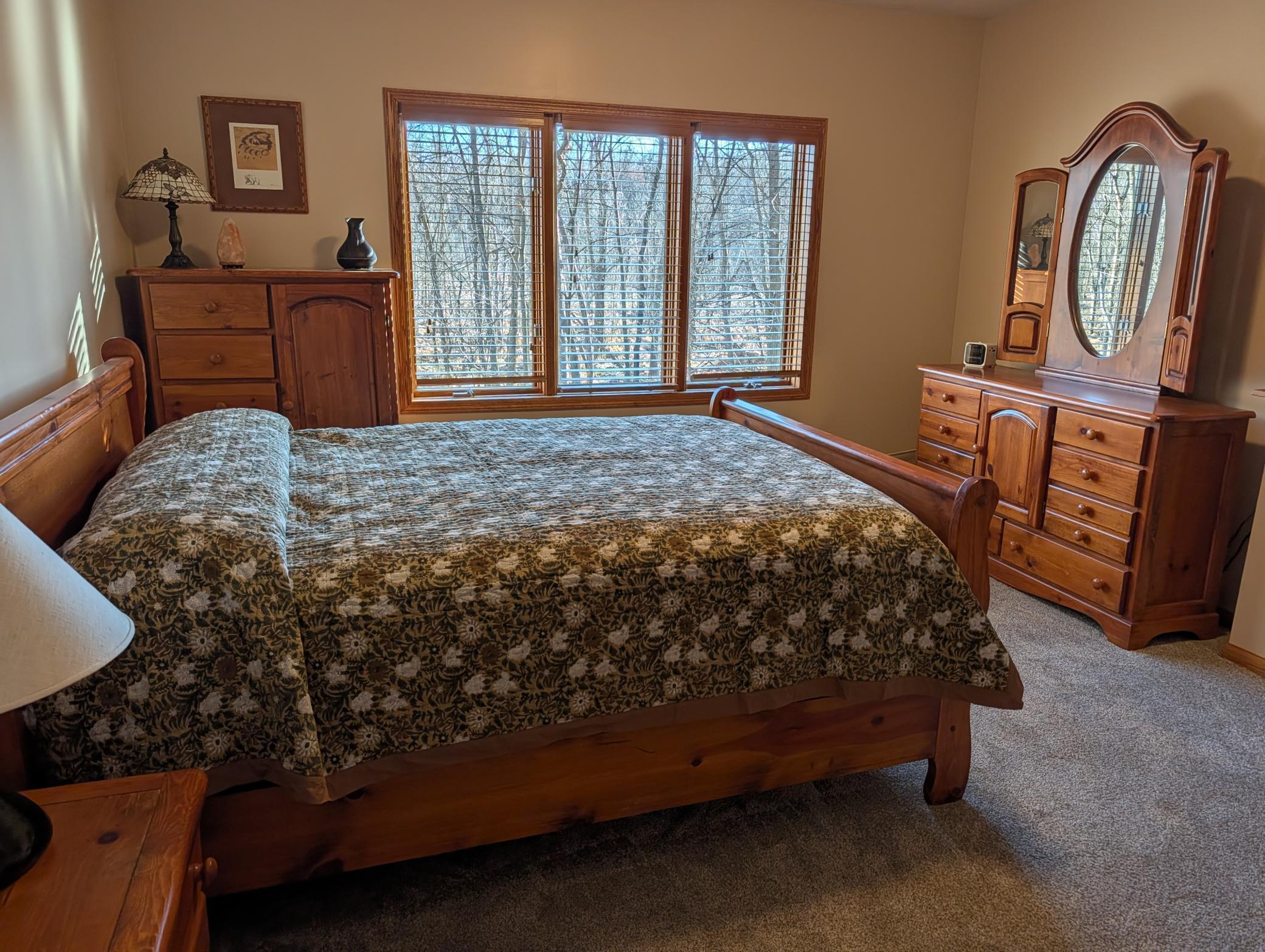 Lower level large bedroom