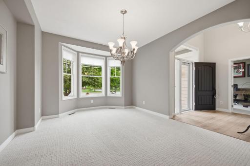 Dining room bay window sets the ambience