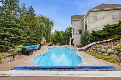 11503 Armstrong Court, Inver Grove Heights, MN 55077