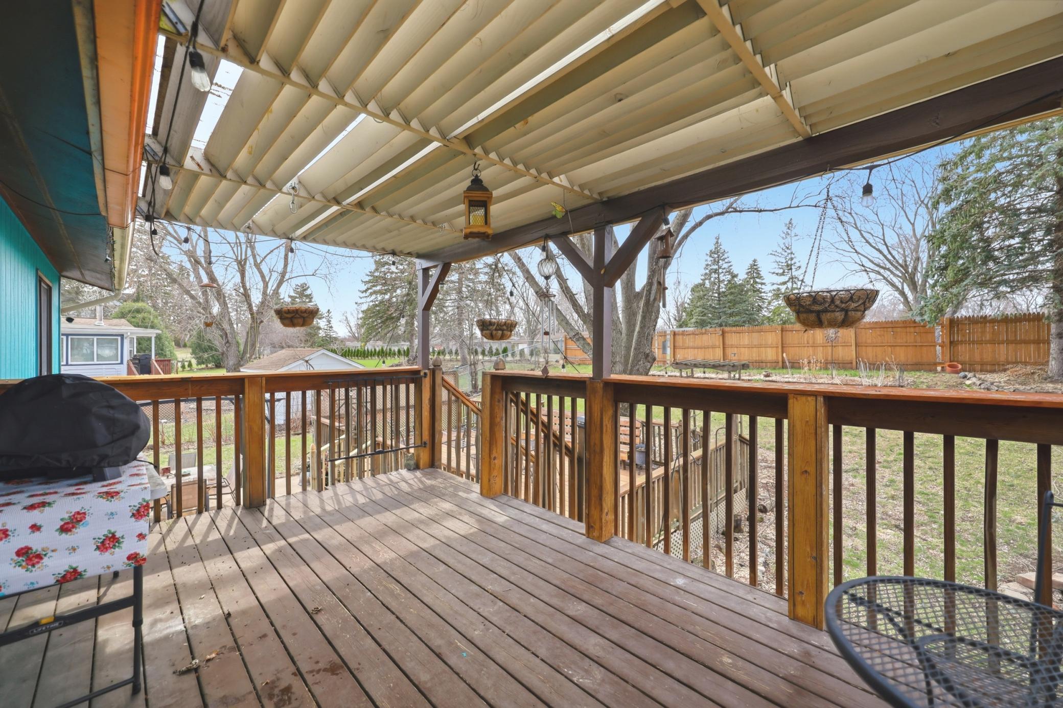 Top Deck with Pergola