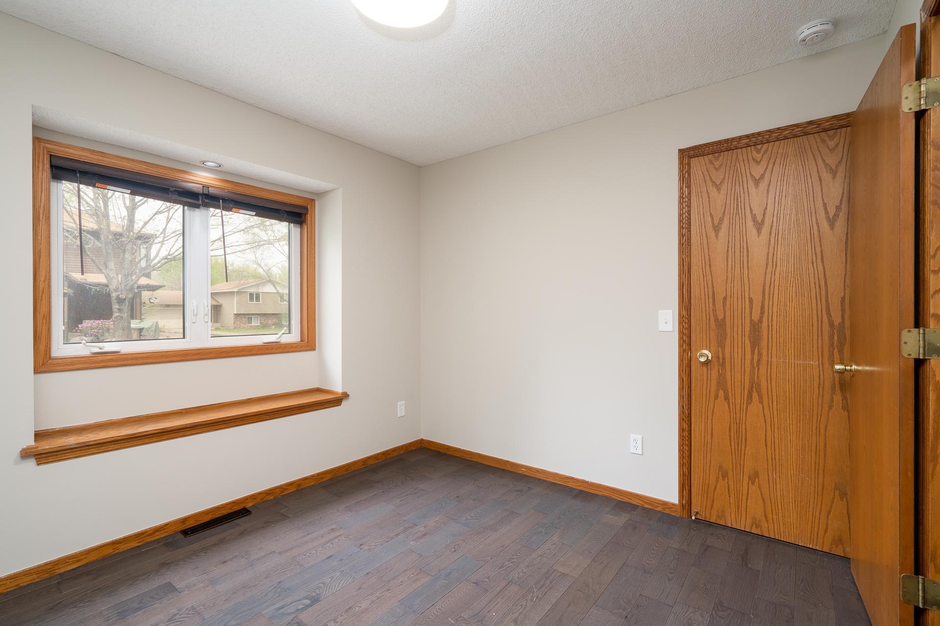 9850 Laguna Circle MLS-21.jpg