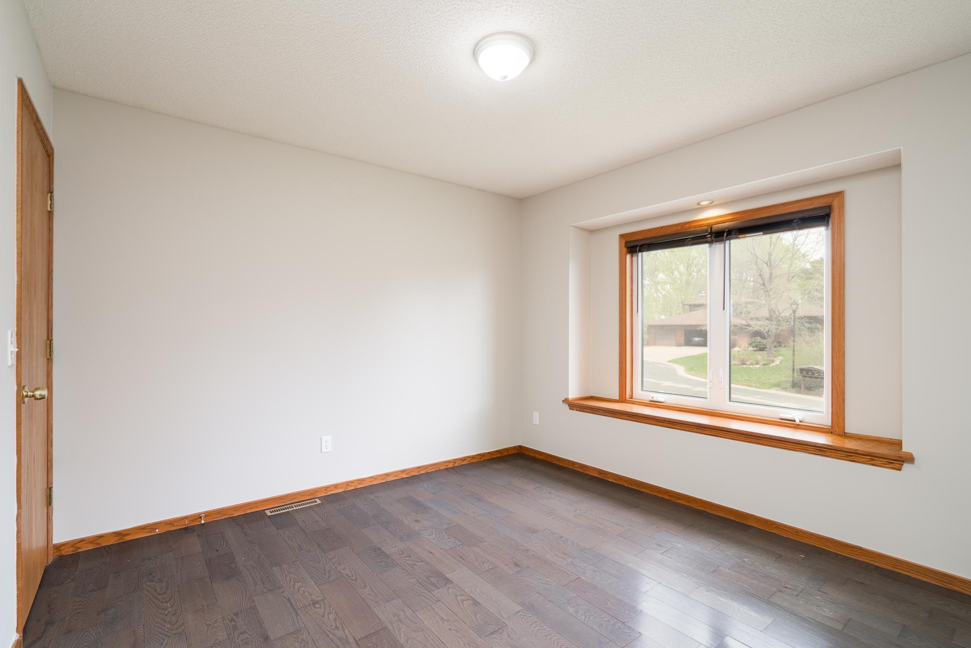 9850 Laguna Circle MLS-23.jpg