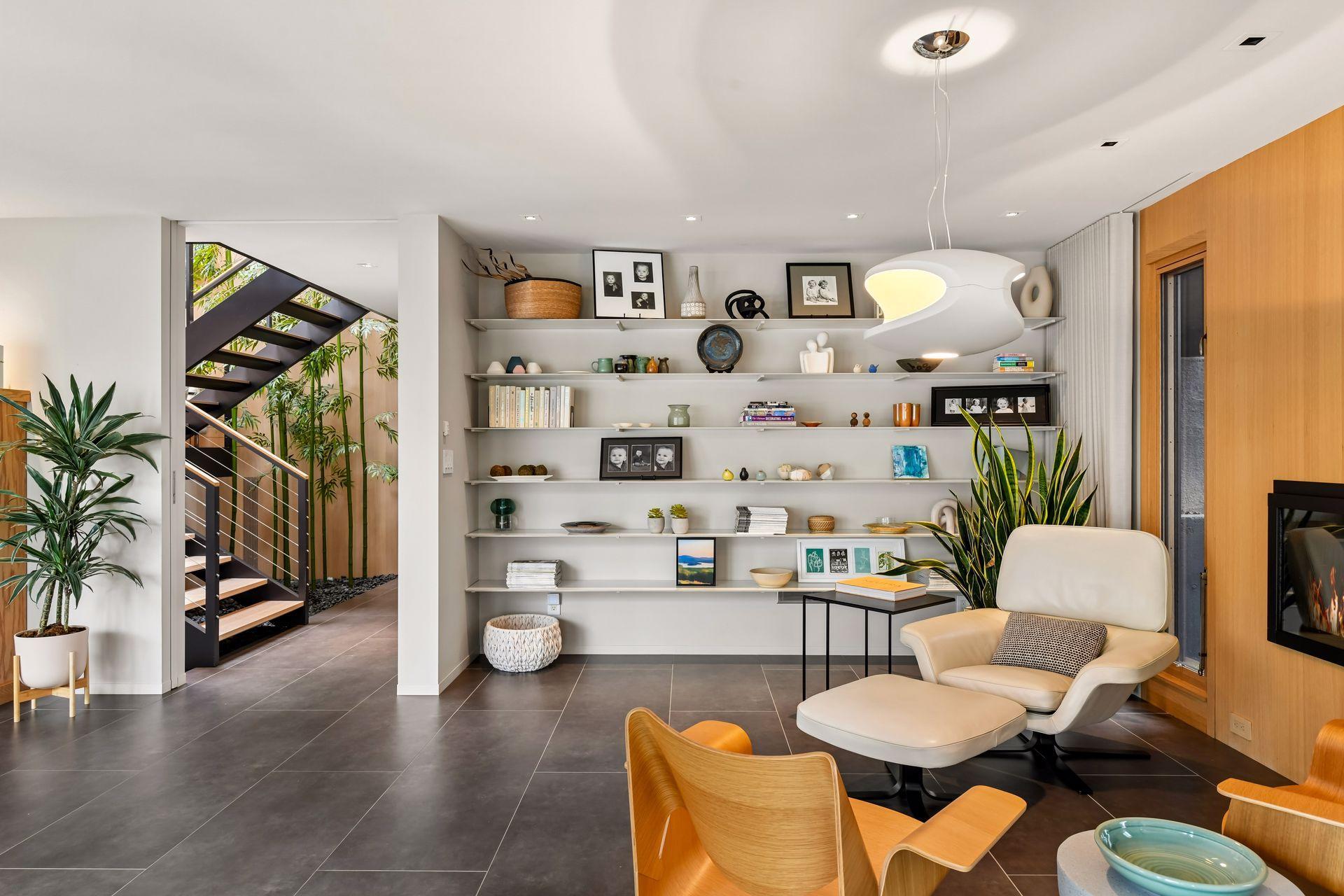 Sitting area with gas fireplace.