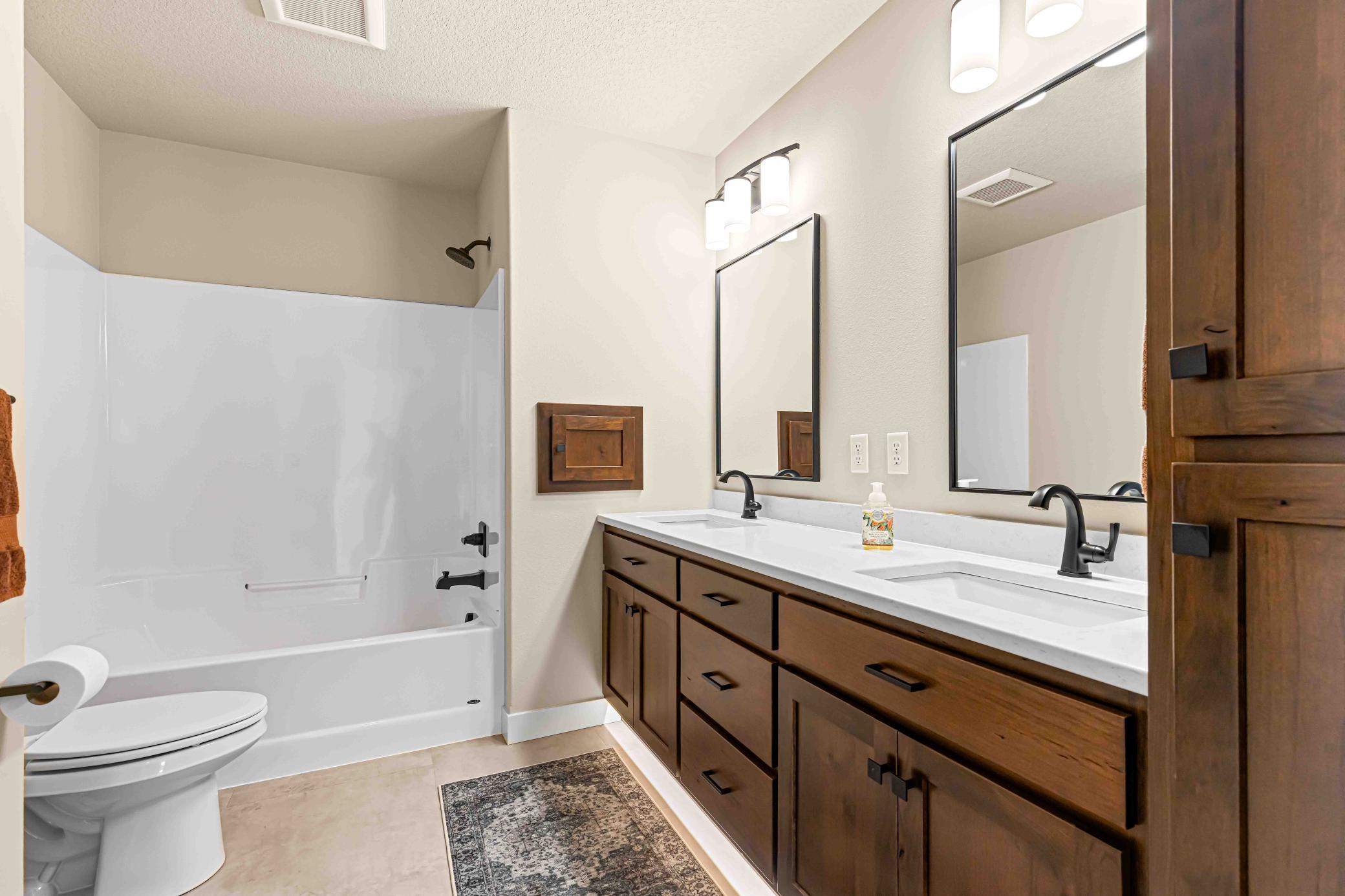 324 25th Ave E WF Finished-43.jpg