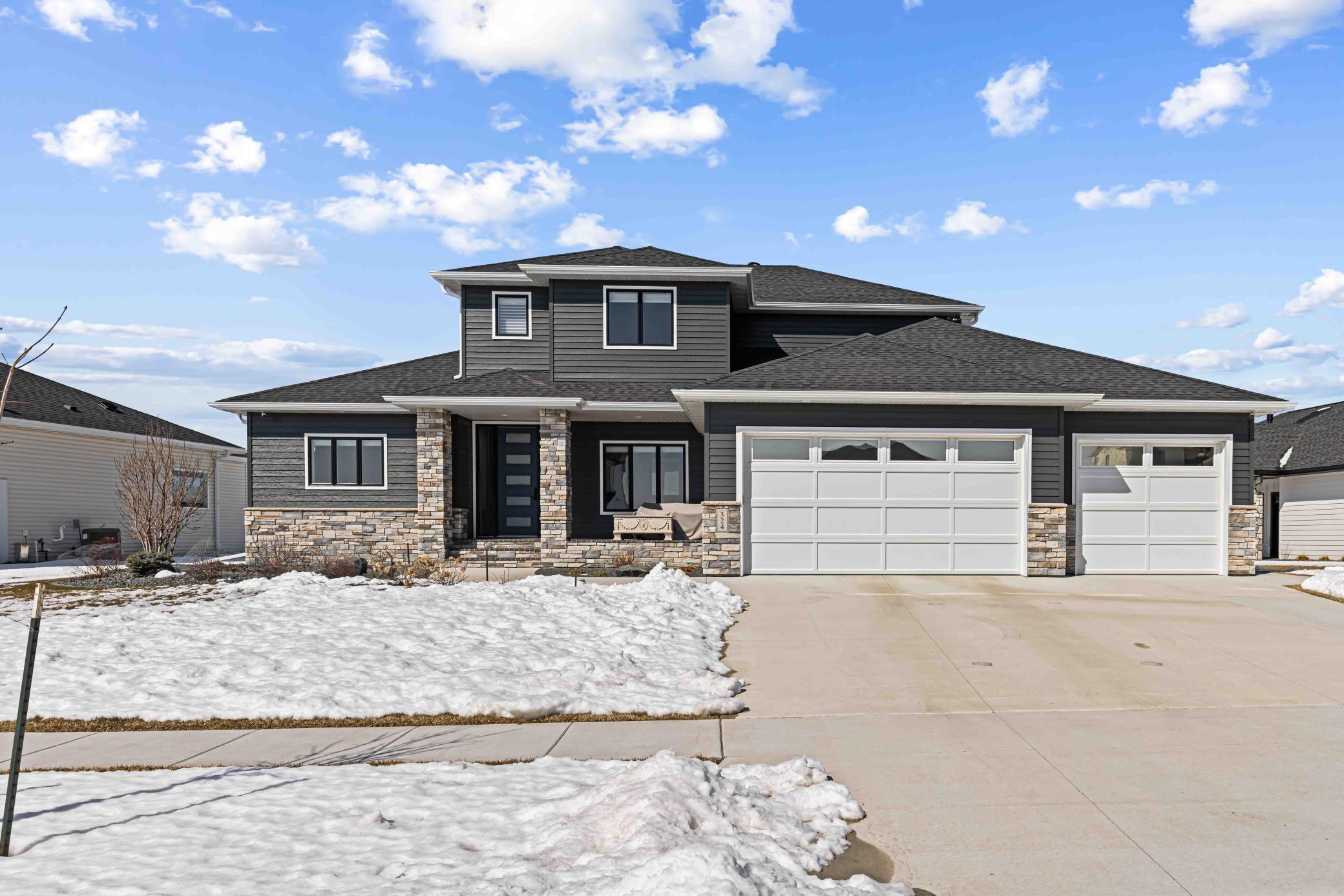 324 25th Ave E WF Finished-2.jpg