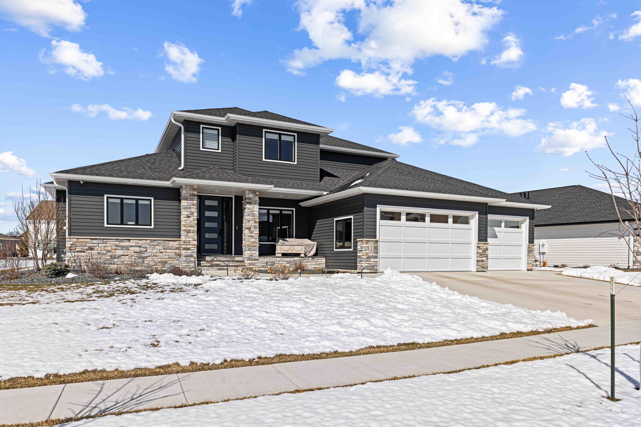324 25th Ave E WF Finished-1.jpg