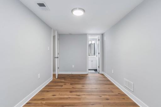 3154 Cleveland Street Northeast 0035.jpg