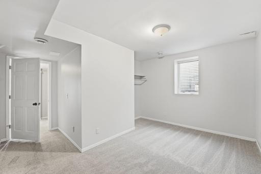524 37th Avenue NE, Minneapolis, MN 55421