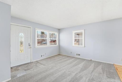 524 37th Avenue NE, Minneapolis, MN 55421