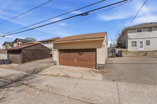 524 37th Avenue NE, Minneapolis, MN 55421