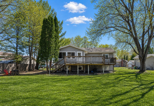 419 Springhill Road, Vadnais Heights, MN 55127