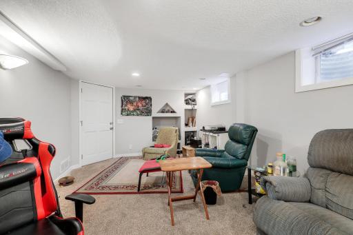 3279 Library Lane, Minneapolis, MN 55426