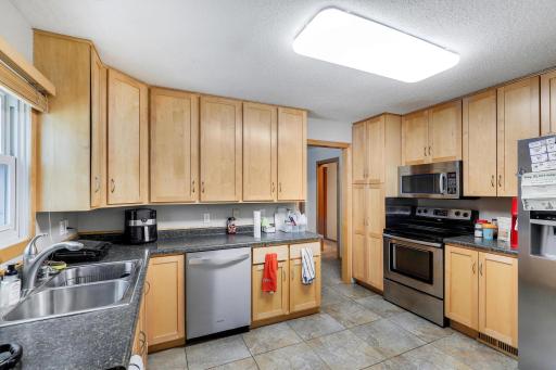 3279 Library Lane, Minneapolis, MN 55426