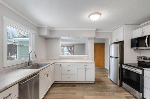3279 Library Lane, Minneapolis, MN 55426