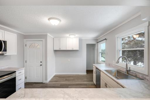 3279 Library Lane, Minneapolis, MN 55426
