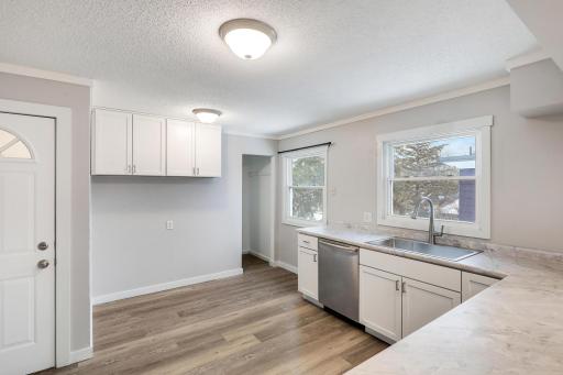 3279 Library Lane, Minneapolis, MN 55426