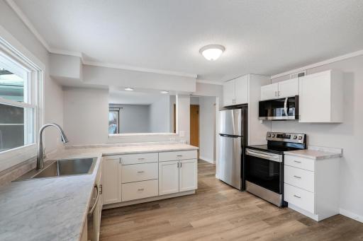 3279 Library Lane, Minneapolis, MN 55426