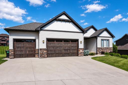 1936 Kerry Drive NE, Rochester, MN 55906