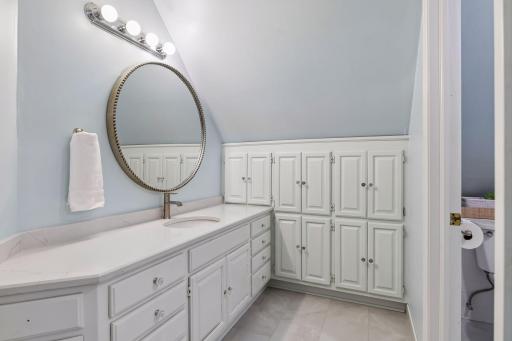 18217 Woolman Drive, Minnetonka, MN 55345