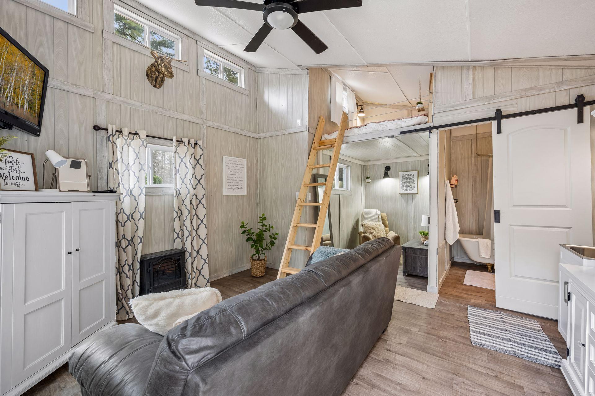 12693 Kemmery Lane - Spacecrafting - 0027.jpg