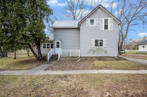 408 1st Avenue W, Swea City, IA 50590