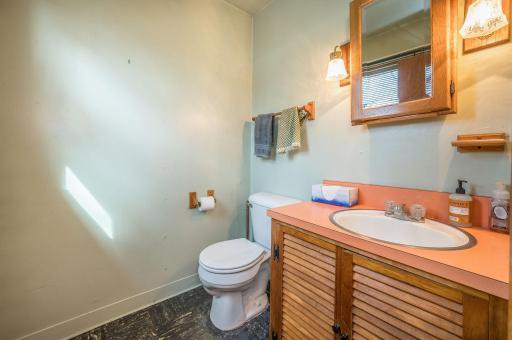 408 1st Avenue W, Swea City, IA 50590