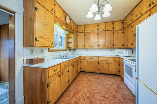 408 1st Avenue W, Swea City, IA 50590