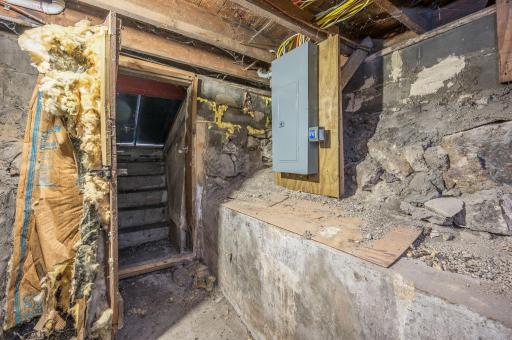 408 1st Avenue W, Swea City, IA 50590