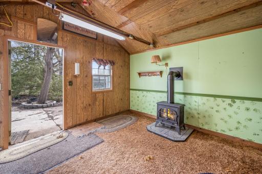 408 1st Avenue W, Swea City, IA 50590