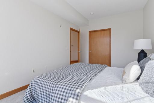 1800 Clinton Avenue, 208, Minneapolis, MN 55404