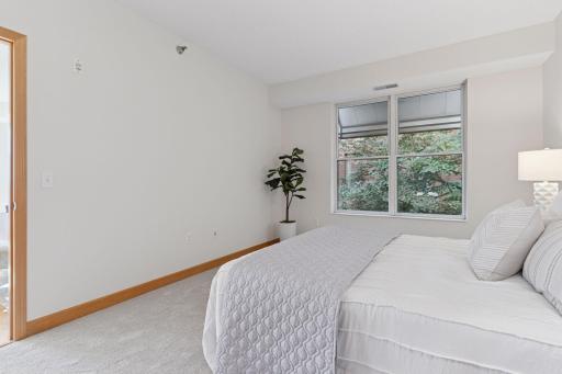 1800 Clinton Avenue, 208, Minneapolis, MN 55404