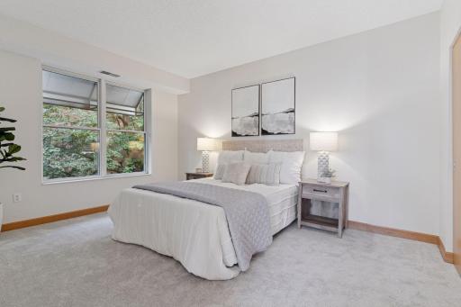 1800 Clinton Avenue, 208, Minneapolis, MN 55404