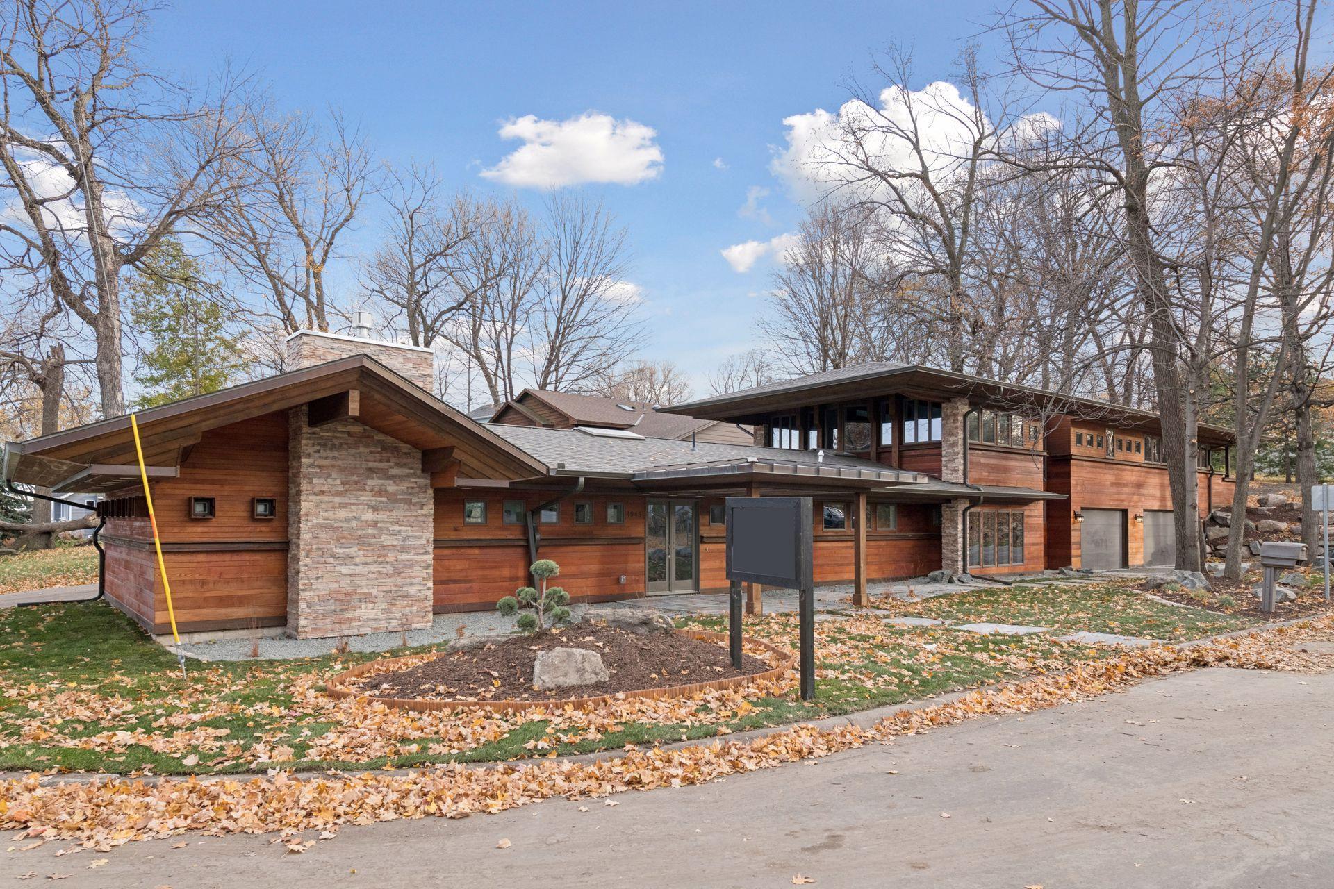 4945 Glen Elyn Road - Spacecrafting - 0009.jpg