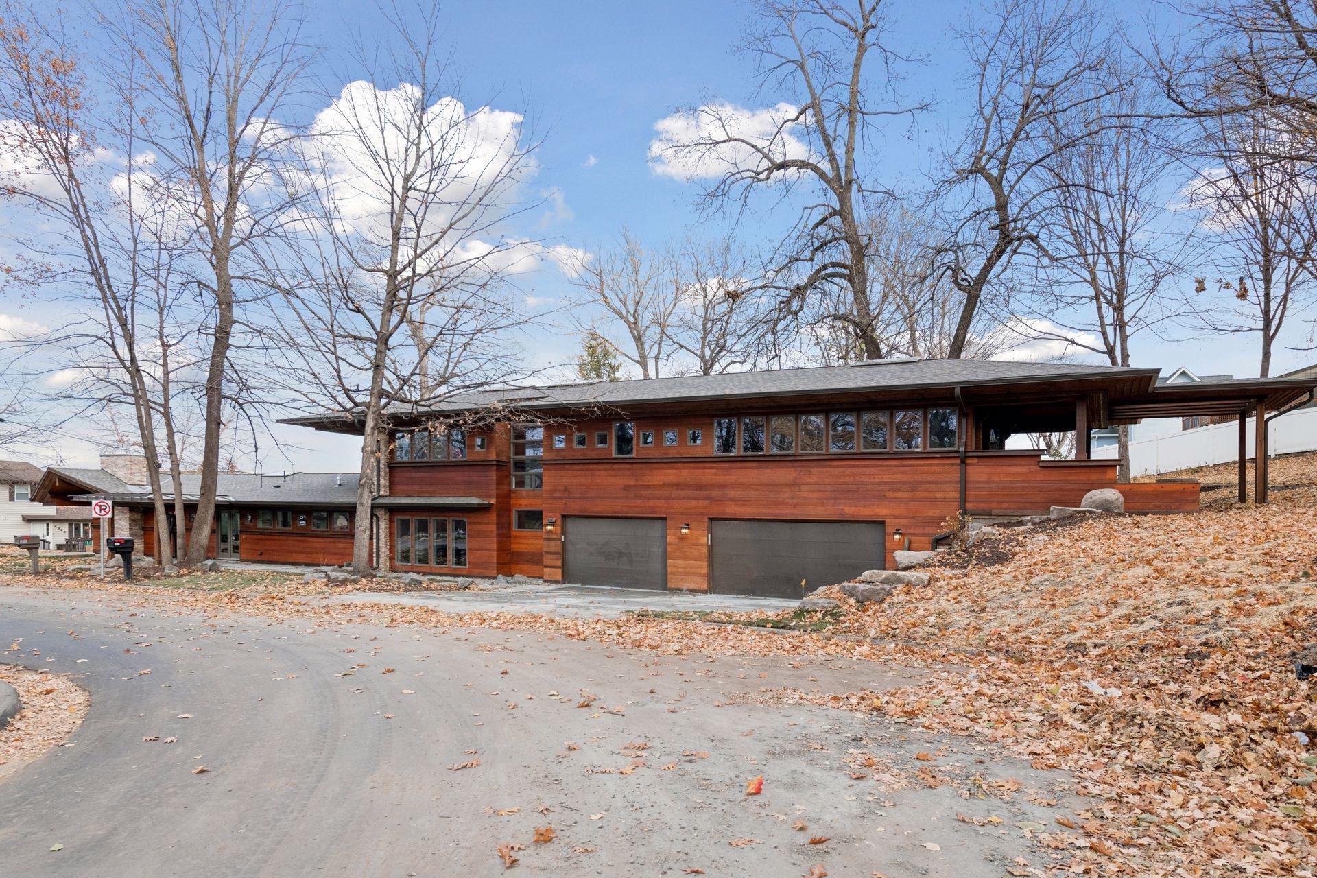 4945 Glen Elyn Road - Spacecrafting - 0001.jpg