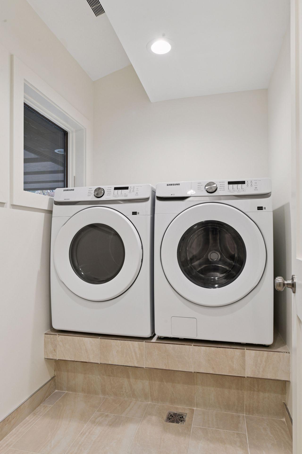 4945 Glen Elyn Road - Spacecrafting - 0062.jpg