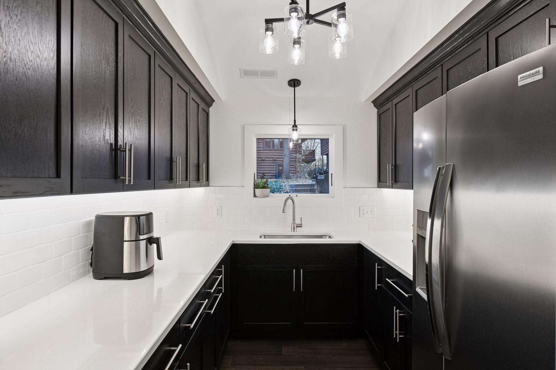 4945 Glen Elyn Road - Spacecrafting - 0036.jpg