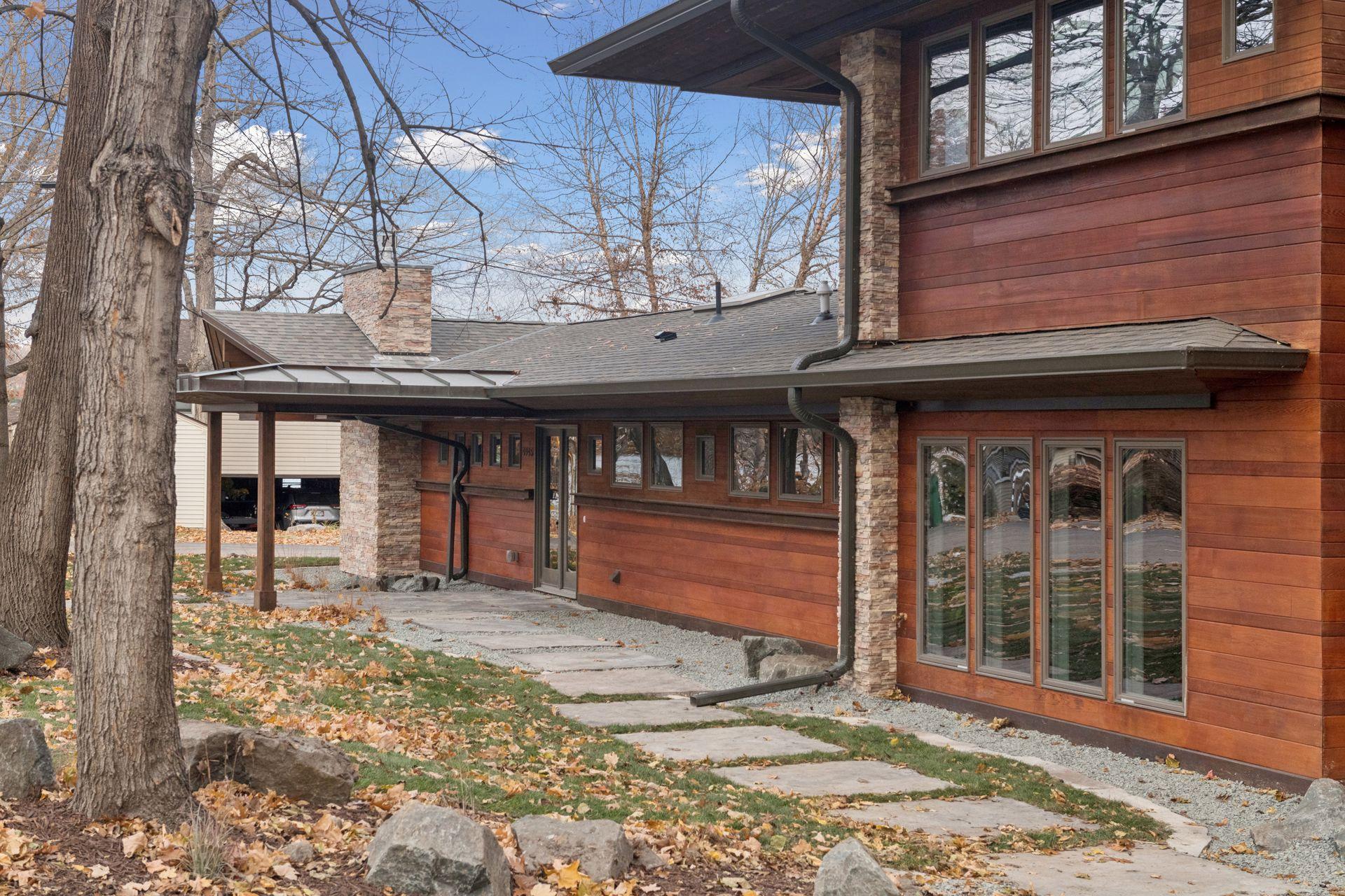 4945 Glen Elyn Road - Spacecrafting - 0005.jpg