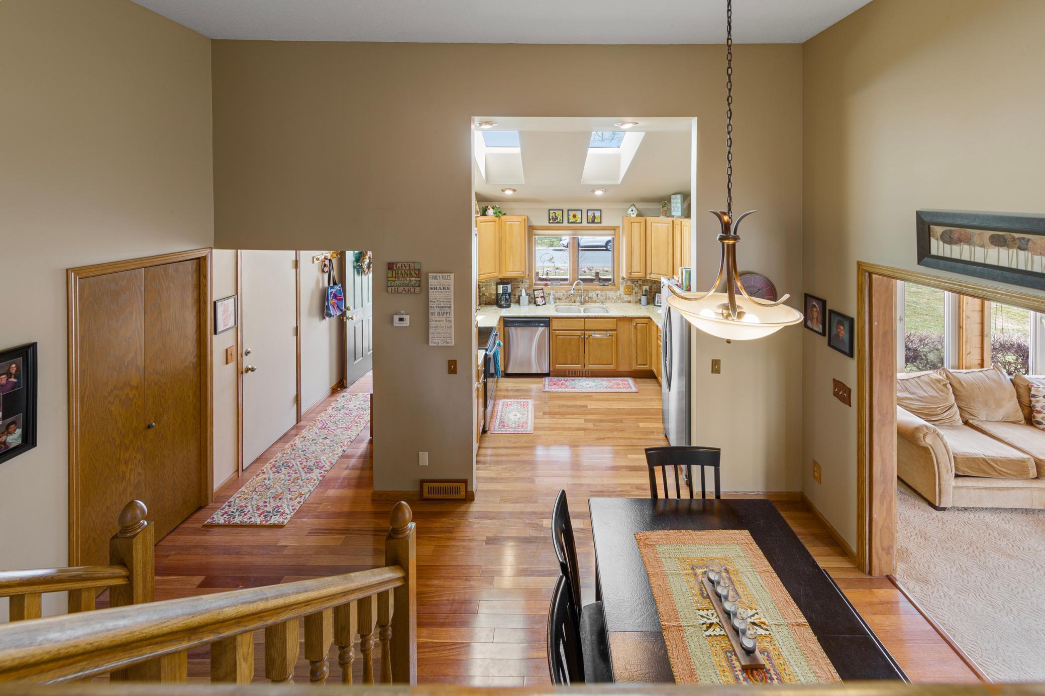 22 dining_kitchen.jpg